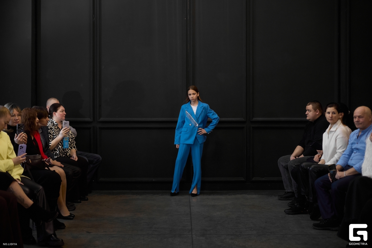 Показ SNEDKOFF MODELS 27
