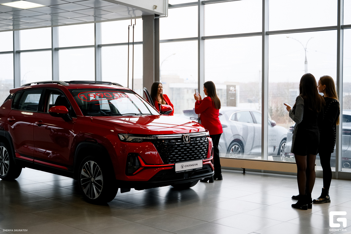 Презентация CHANGAN СиэС35Макс и Юни Эс 4х4 в Чанган Центр Россо на Дыбовского! 15