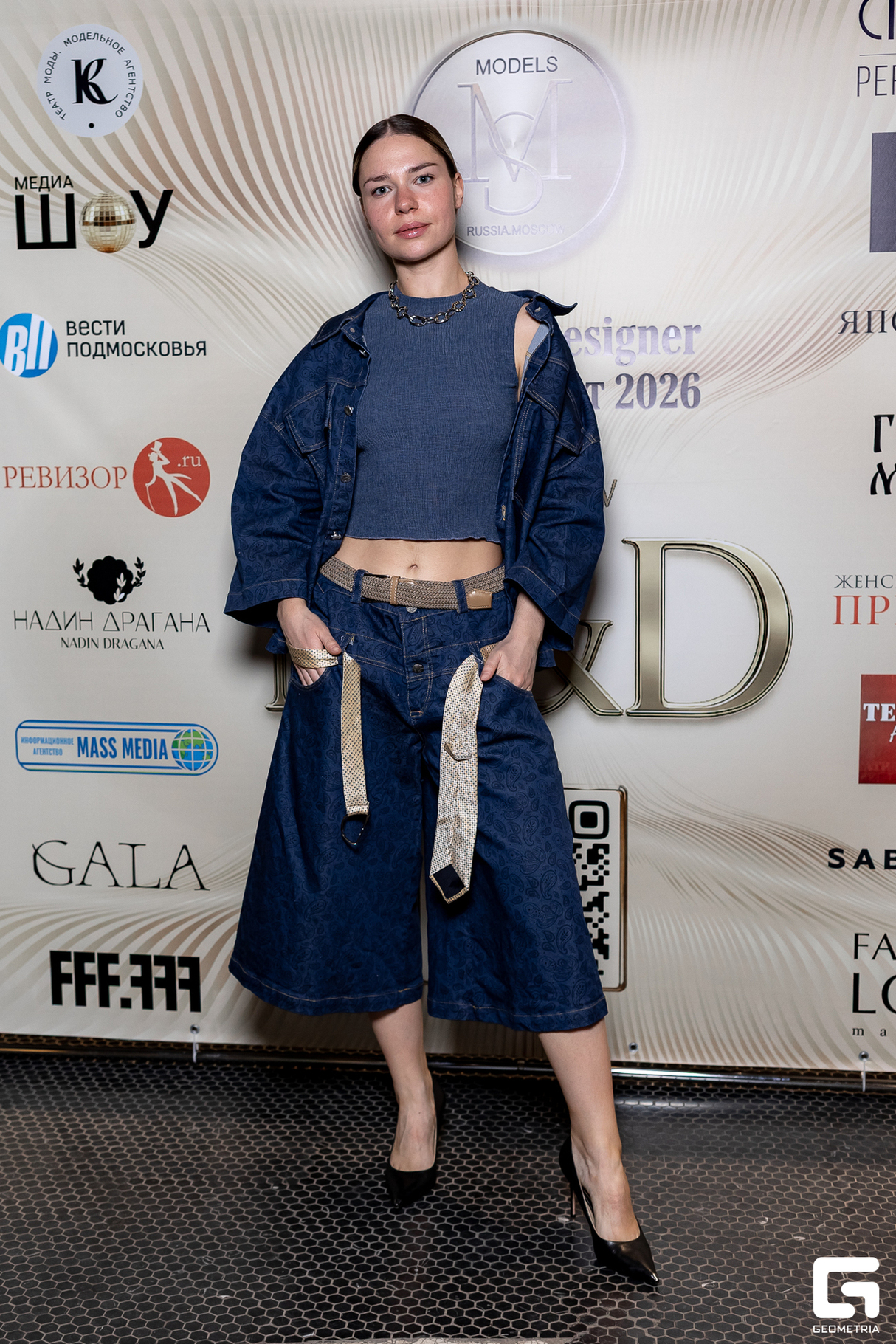 MODEL & DESIGNER 7