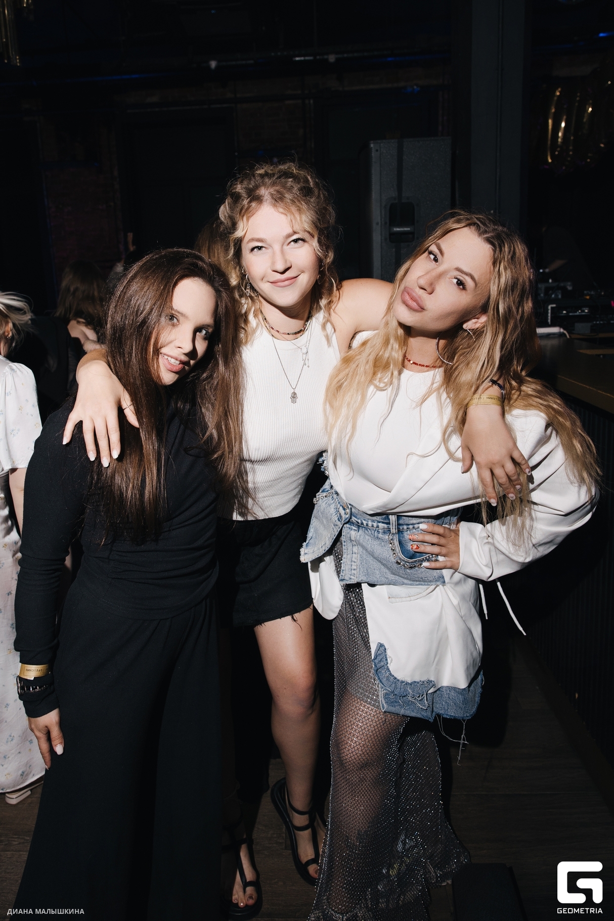 MC MOSYA 18