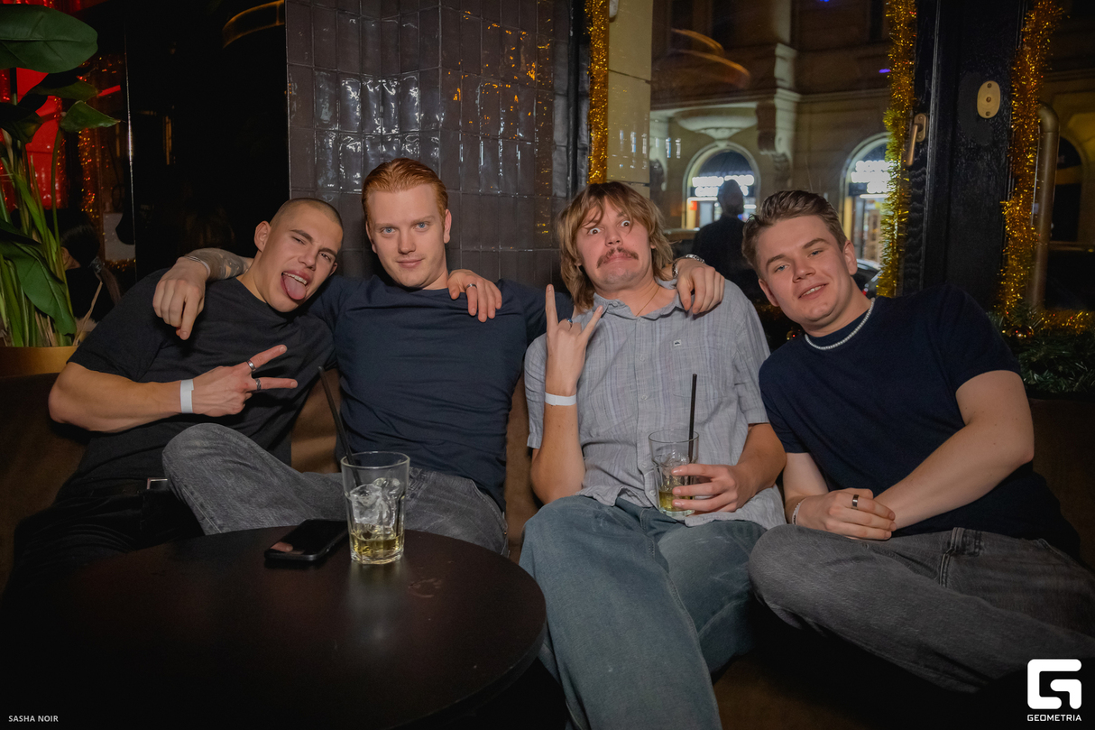 Friday at Fu Club 21