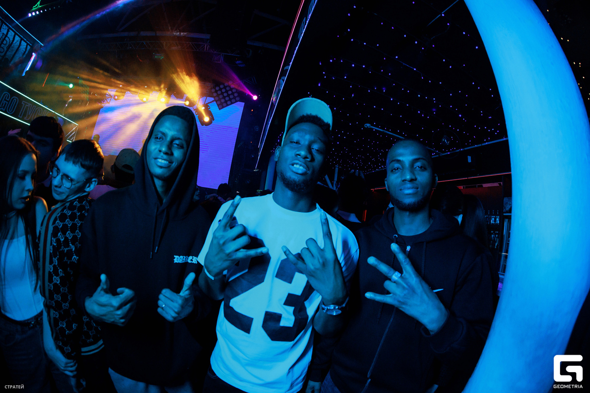 Night Life! 11