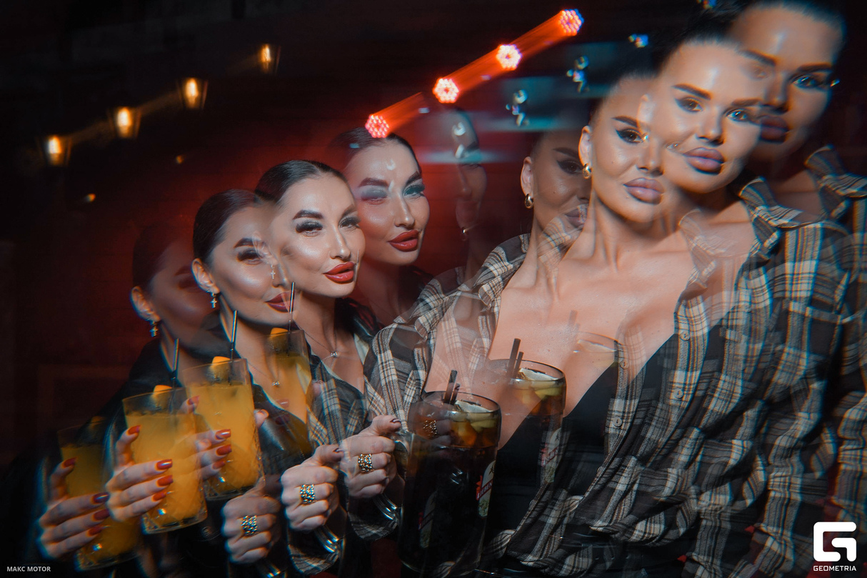 Saturday Night 8